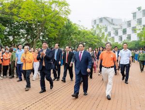 Thăm FPT, Thủ tướng chỉ đạo- 'Sớm có chiến lược đào tạo ngành công nghệ cao'