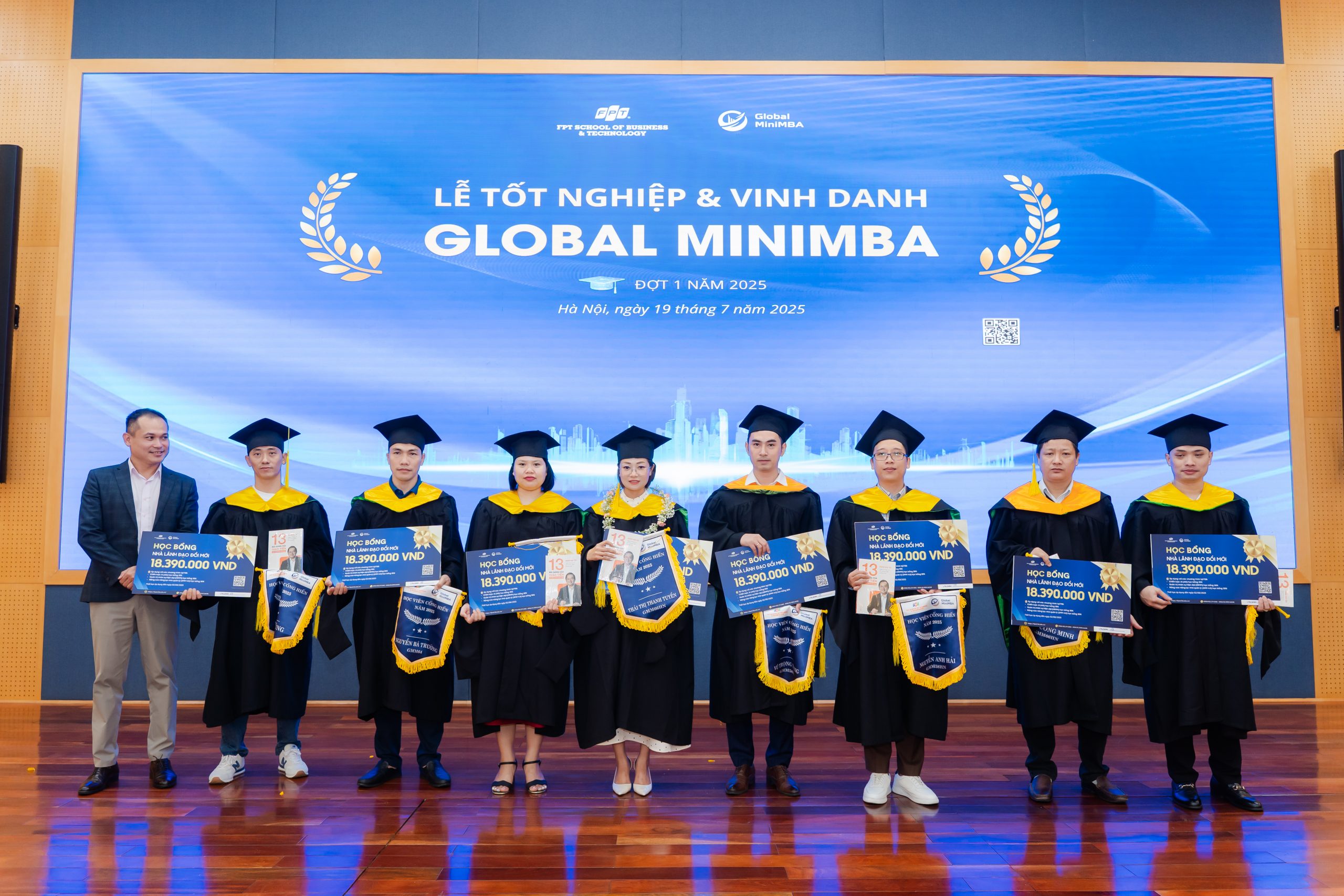 Lễ tốt nghiệp và vinh danh Global MiniMBA tại Hà Nội