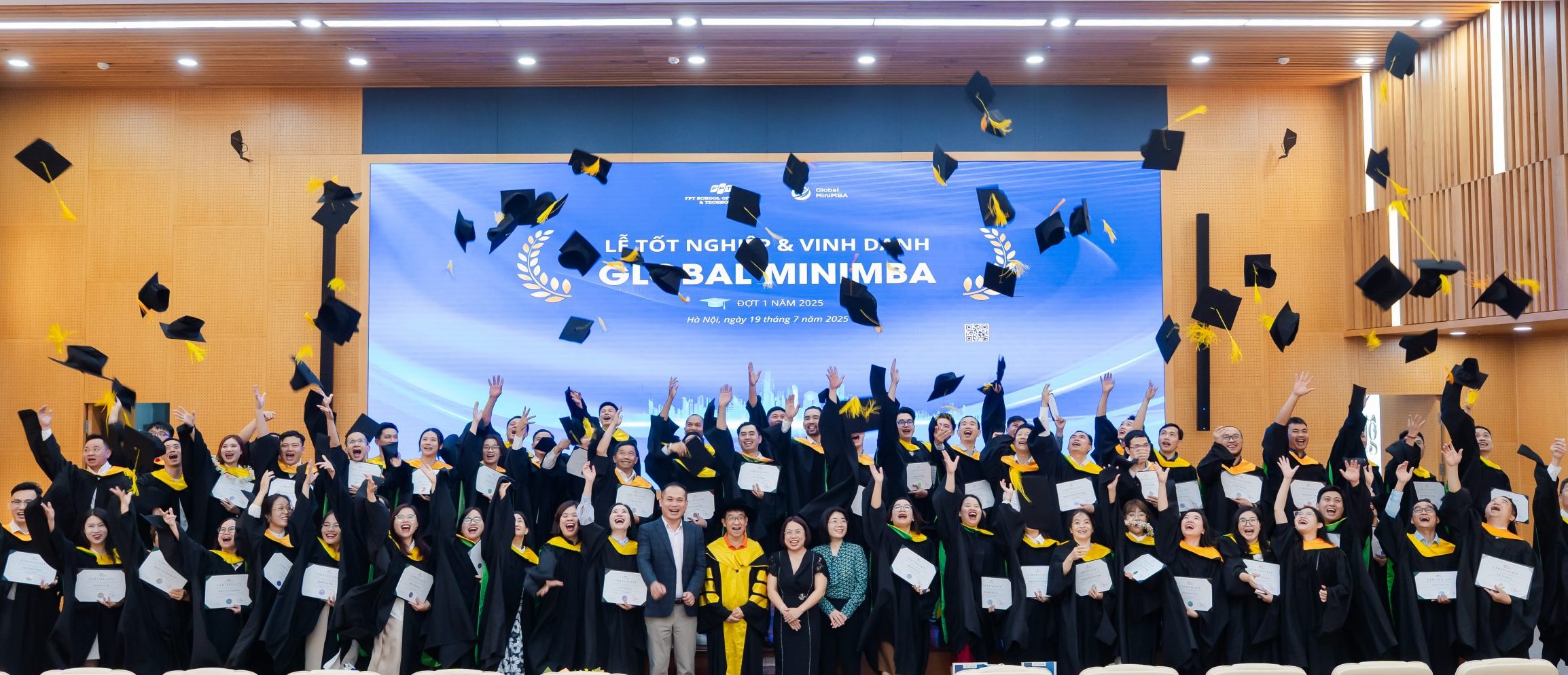 Lễ tốt nghiệp và vinh danh Global MiniMBA tại Hà Nội