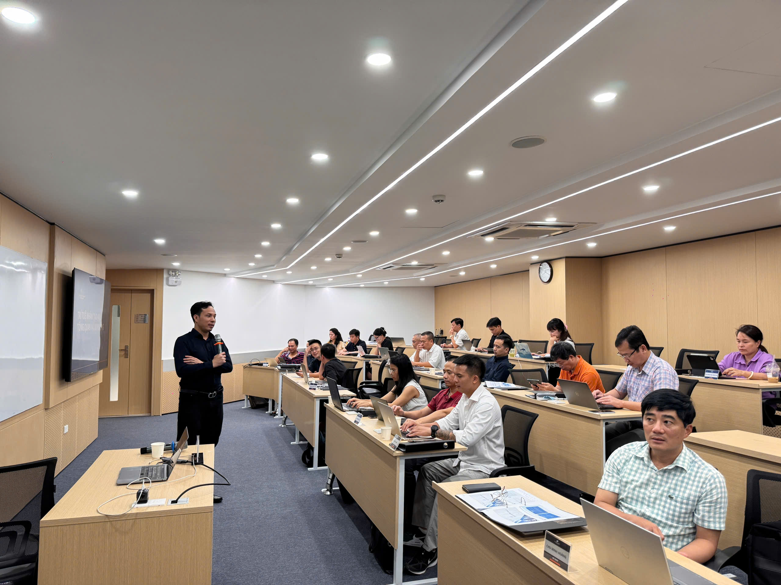 Khóa học Global MiniMBA tại HN