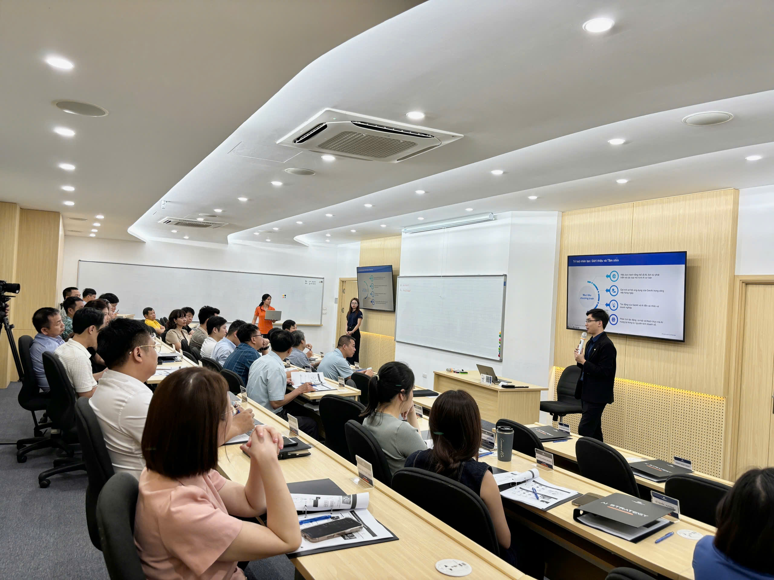 Ông Hà Quang Thái - Giám đốc Tư vấn AI, FPT Digital, Tập đoàn FPT – giảng viên tại khoá học AI dành cho lãnh đạo doanh nghiệp khai giảng vào tháng 5/2025 tại Hà Nội